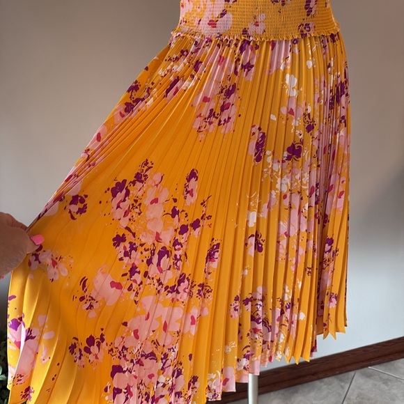 Nanette Laporte high smocked neck / waist accordion midi dress yellow purple 12 - Picture 5 of 12